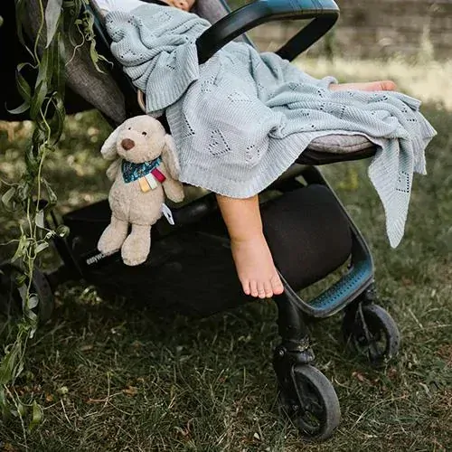 Dětská bambusová pletená deka Babyono šedá 75x100cm srdíčko