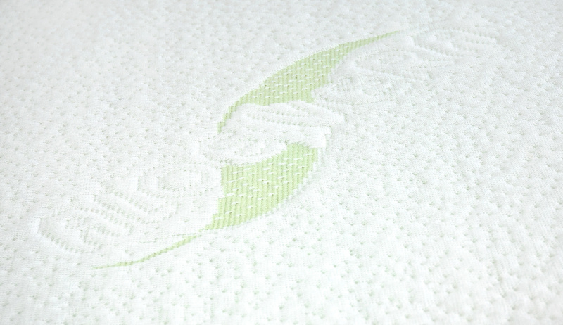 Klín do postýlky Sensillo LUXE ALOE VERA