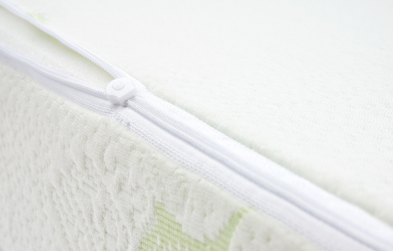 Klín do postýlky Sensillo LUXE ALOE VERA