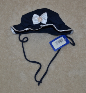 Kojenecká letní čepička, řasený klobouček tmavě modrý Výprodej