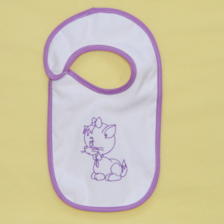 Dětský nepropustný bryndák textilní Dětský svět fialový s Kočičkou