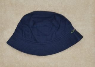 Dětská čepička/klobouček, tmavě modrý s kapsou Výprodej